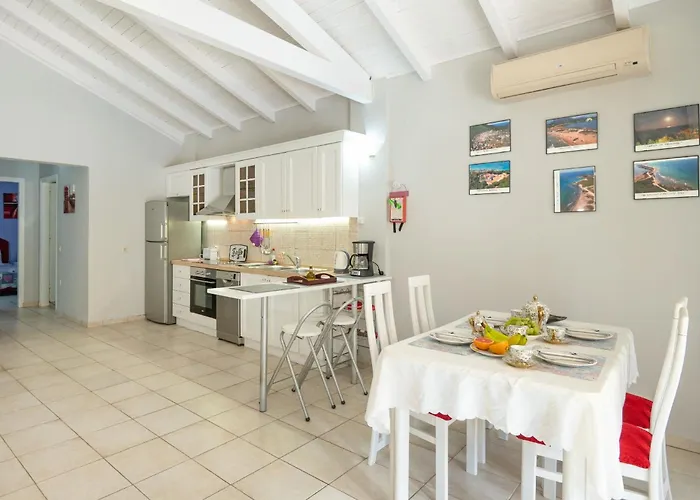 Persephone Вилла *